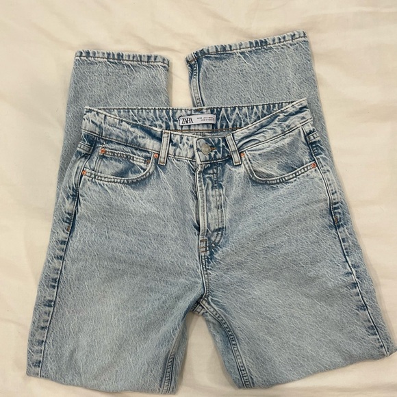 Zara Mid Rise Jean - Picture 4 of 6